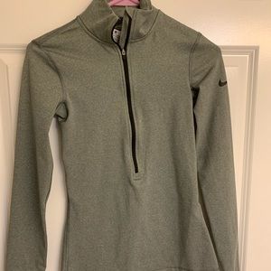 Nike workout top